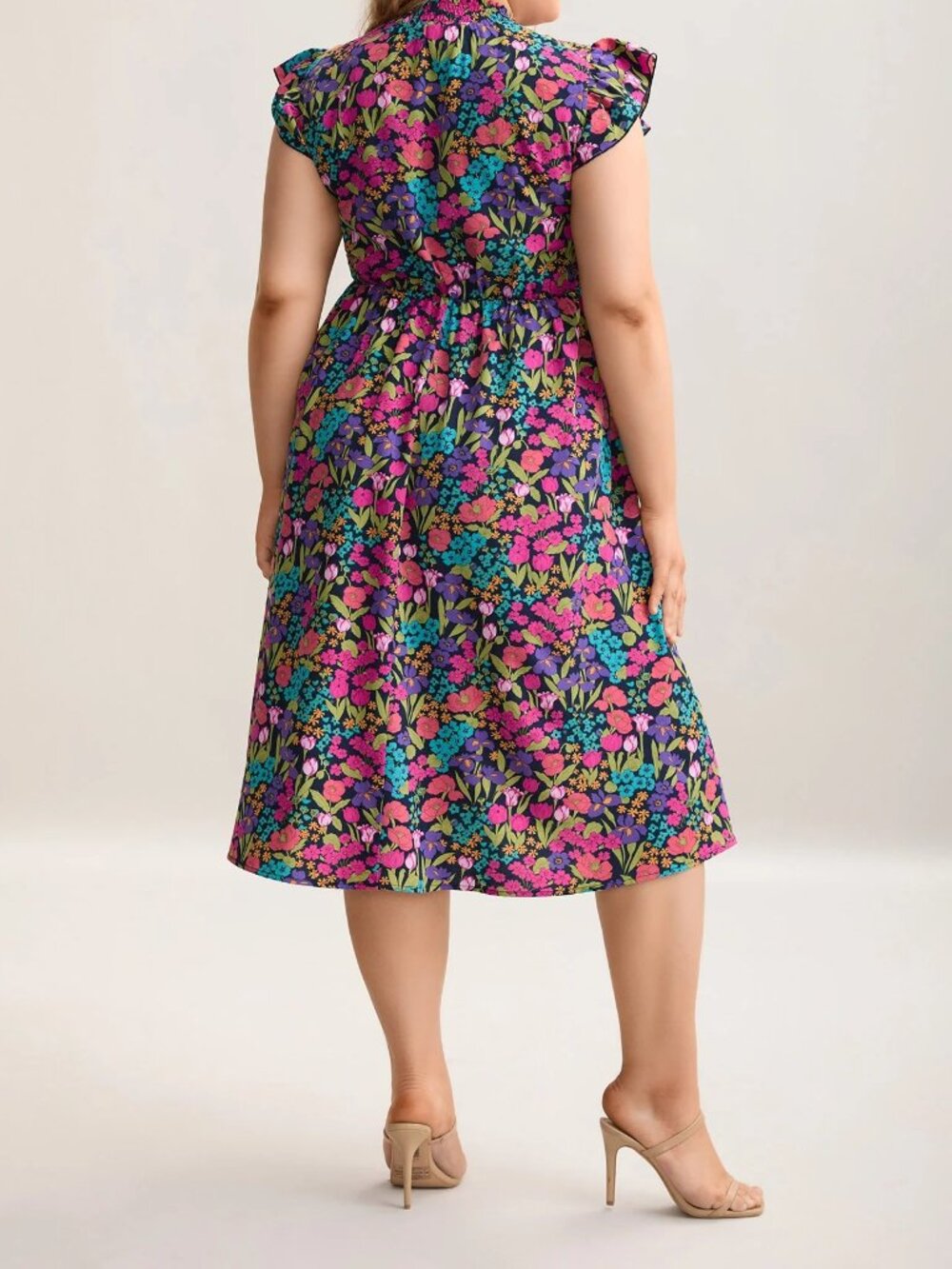 BloomChic, Floral Print Shirred Pockets Midi Dress, 14-16/1X